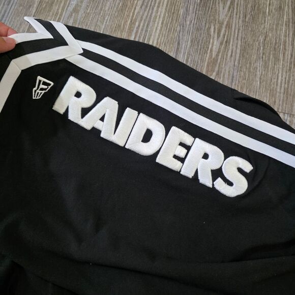 Las Vegas Raiders New Era NFL Shorts Chenille Embrodery Logos Black White XL LE - Picture 9 of 12